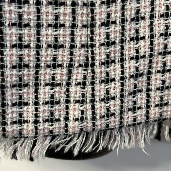 Lane Bryant white, pink & black tweed jacket/blazer, size 18. - Picture 6 of 9